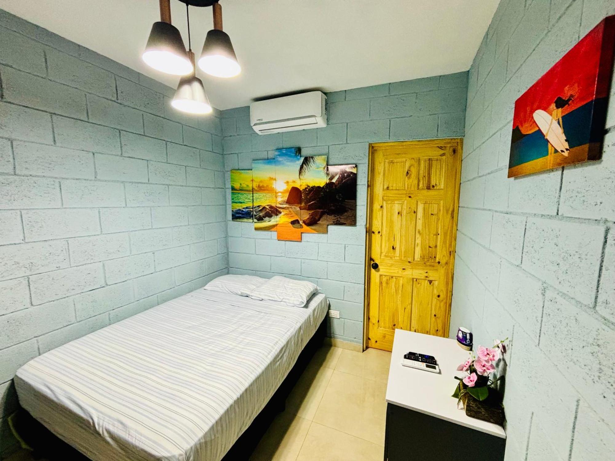 Hostal Camila'S Tamanique エクステリア 写真