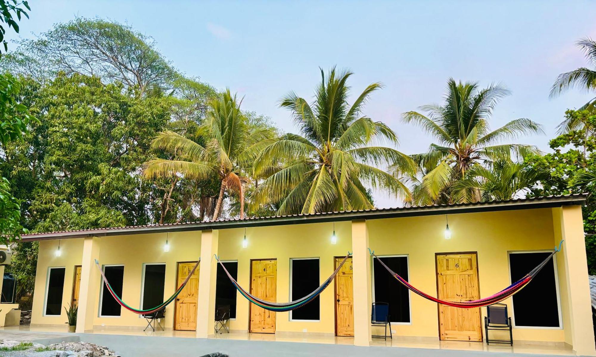Hostal Camila'S Tamanique エクステリア 写真
